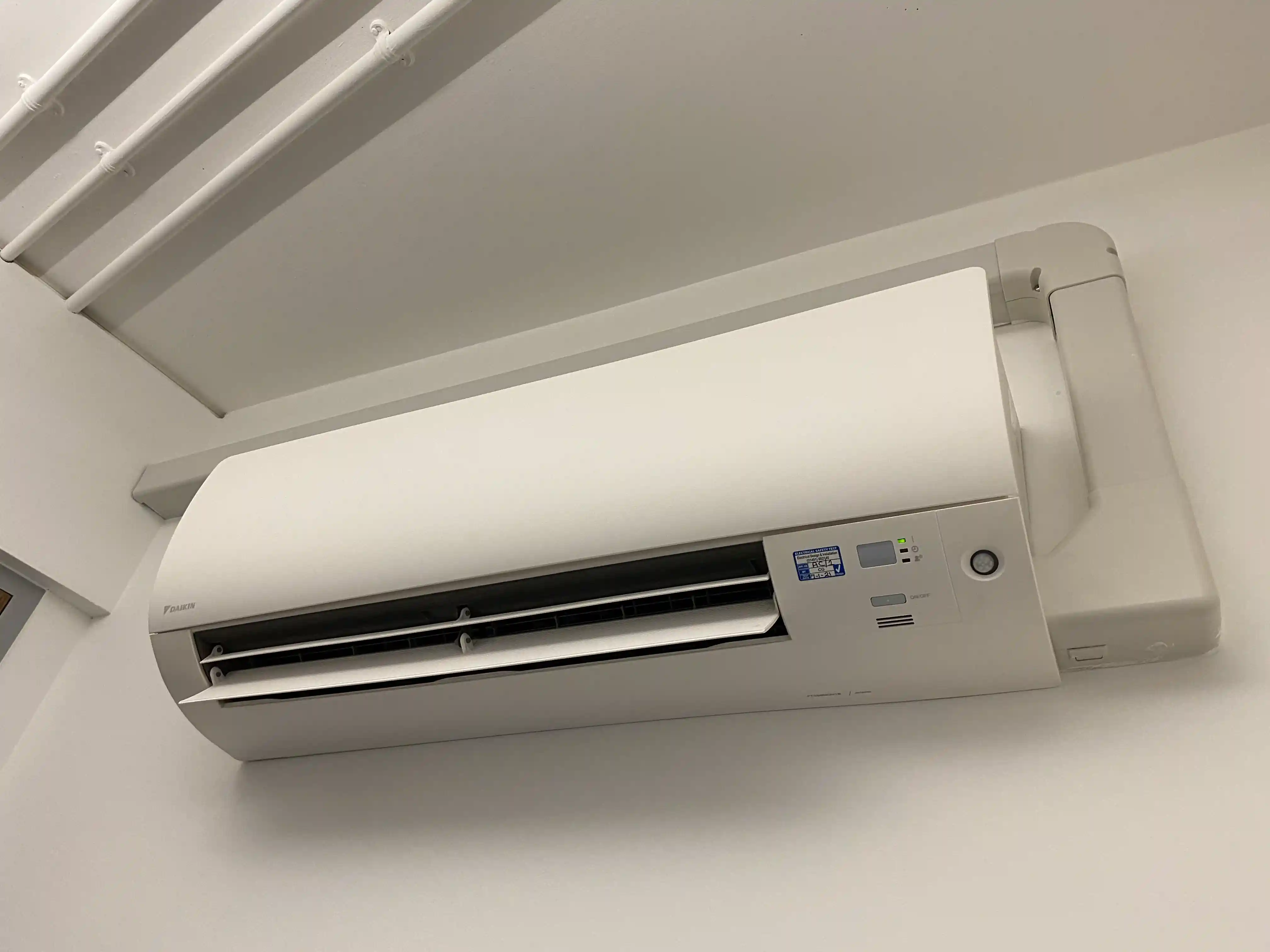 24 Hours Emergency Electrician near West Dulwich